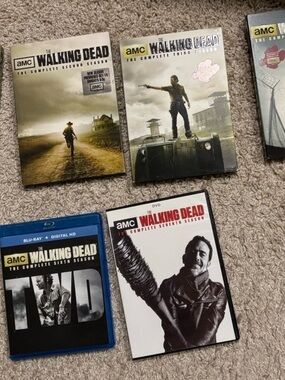 AMC The Walking Dead DVD Set